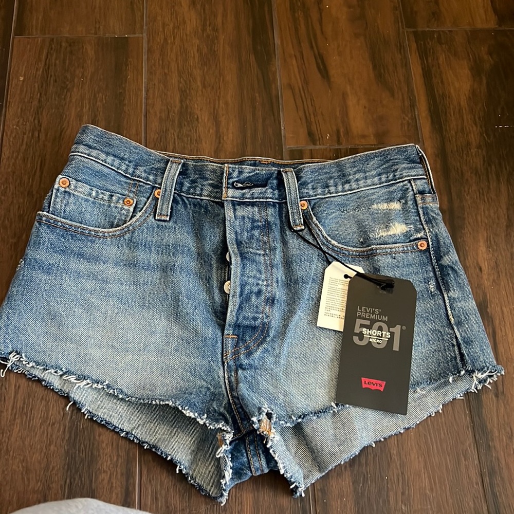 Levi Jean shorts 501 cut off NWT